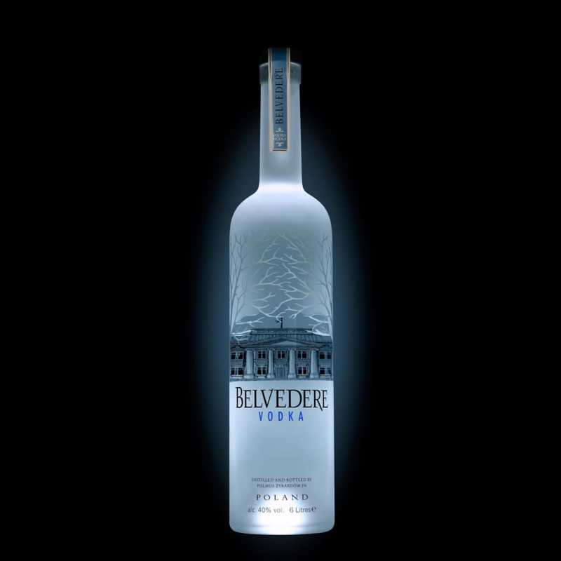 Belvedere Pure Illuminator Wódka 1,75L 40% 2.jpg