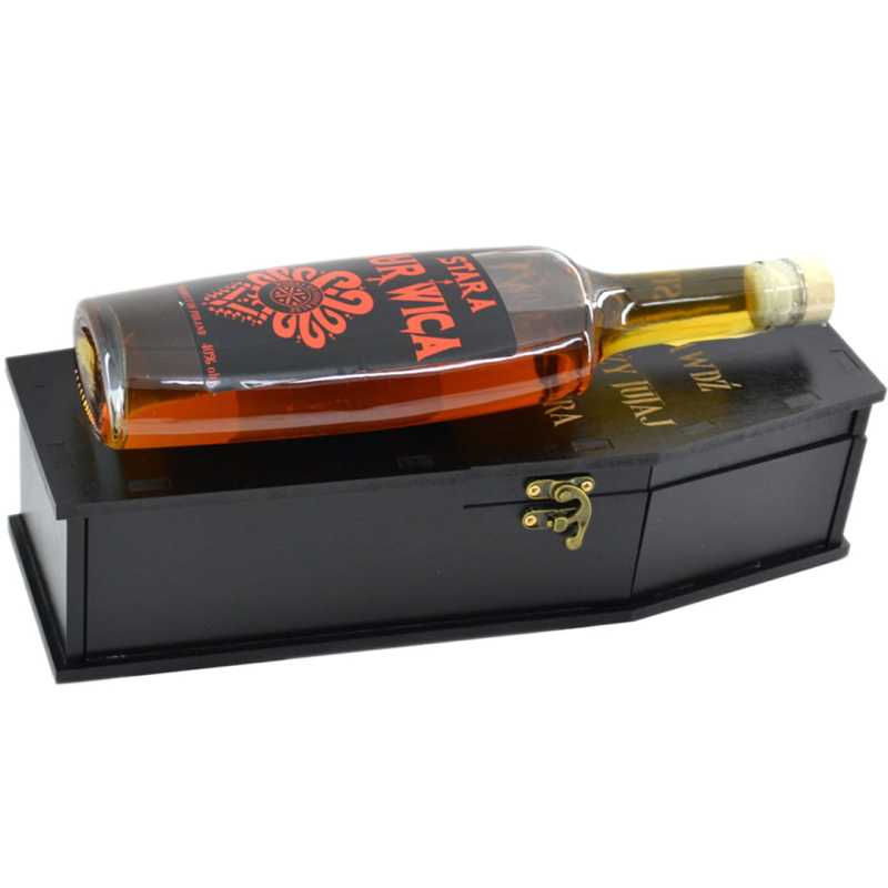 Kurnwica Stara Wódka 0,5L 40% + trumna 3.jpg