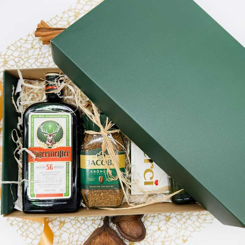 Męski zestaw prezentowy z alkoholem i kawą w eleganckim pudełku