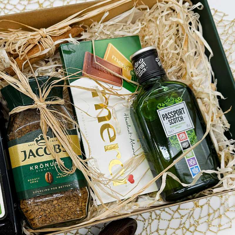 Gentleman’s Coffee & Spirits Collection – zestaw prezentowy z Jägermeisterem, whisky, kawą i czekoladkami