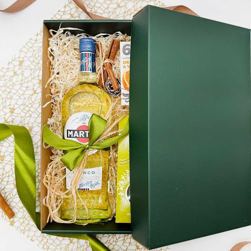 Emerald Delight Collection – zielony zestaw prezentowy z Martini Bianco i pralinami Lindt Pistachio
