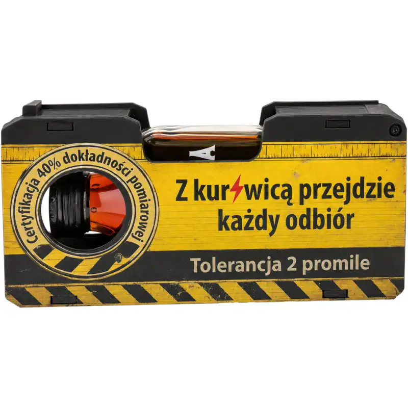 Kurnwica Czorno Poziomnica Wódka 0,1L 40% 4.jpg