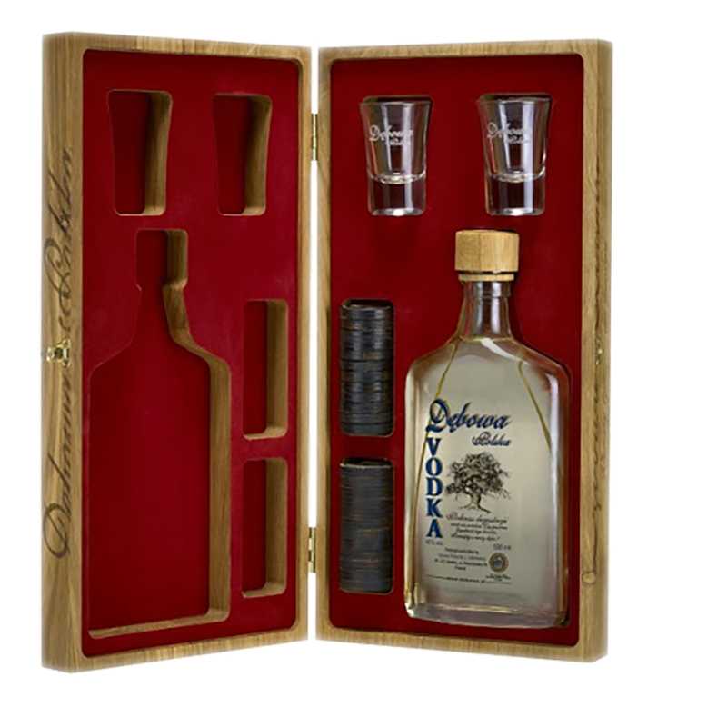 Dębowa Polska Warcaby Wódka 0,5L 40% + 2 kieliszki 2.jpg